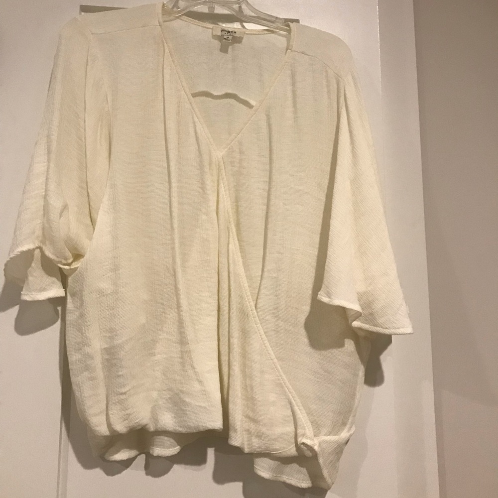 EUC Umgee Boho Flutter Sleeve Surplus Top. Sz Med